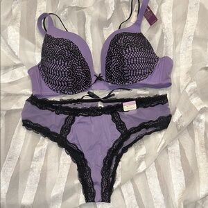 Cacique Purple and Black Lace Bra 44 B 18/20 Panty Set